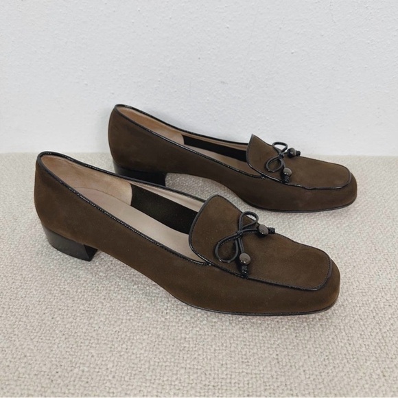 Salvatore Ferragamo Brown Loafers with Black Trim - Picture 2 of 8